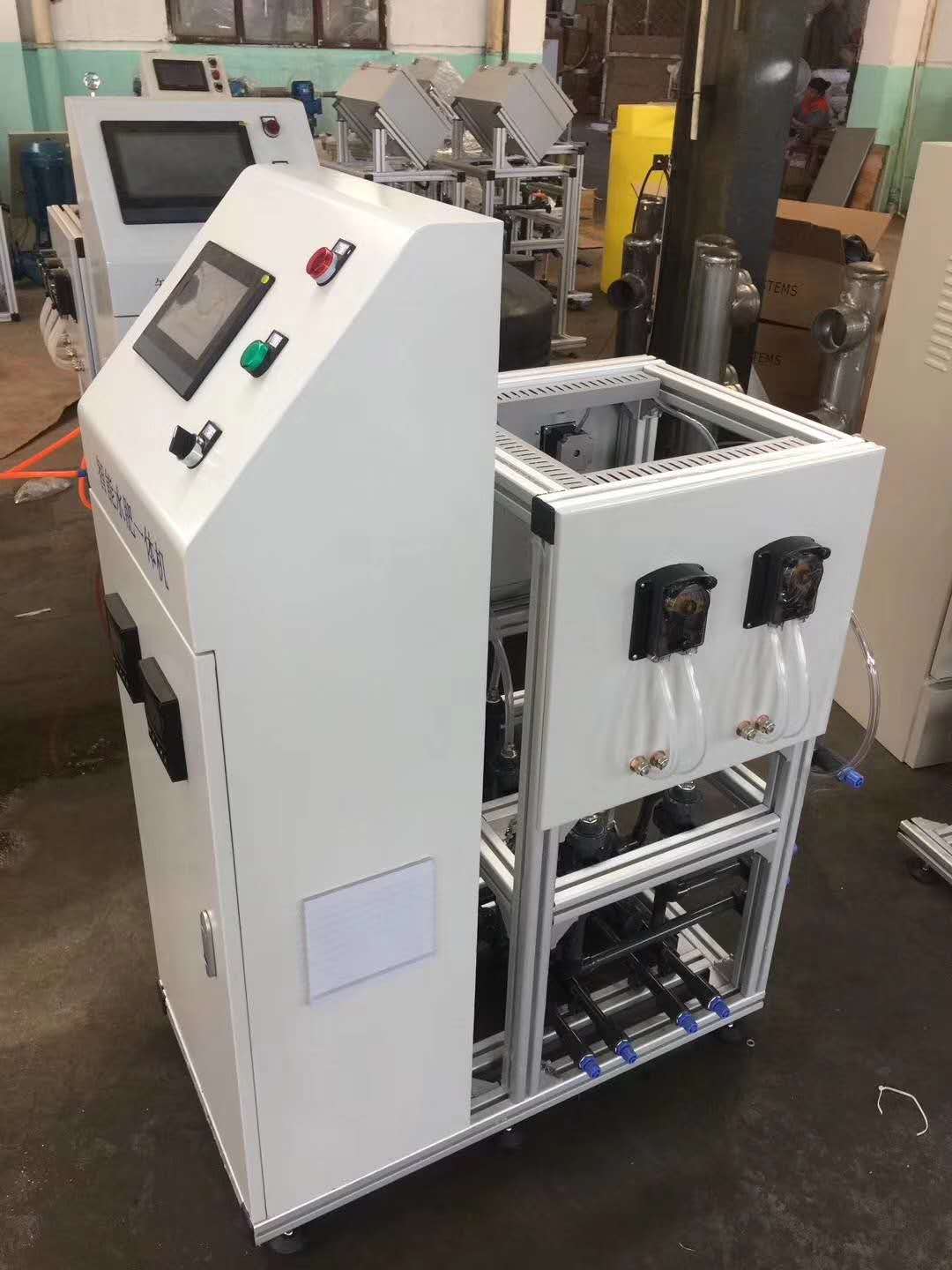 ȫ�Ԅ�(d��ng)ˮ��һ�w��